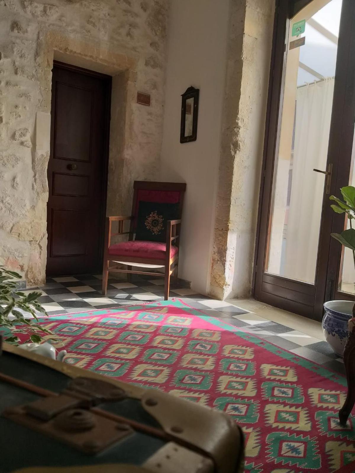 Lakkios Charming Suites And Rooms Syracuse Extérieur photo